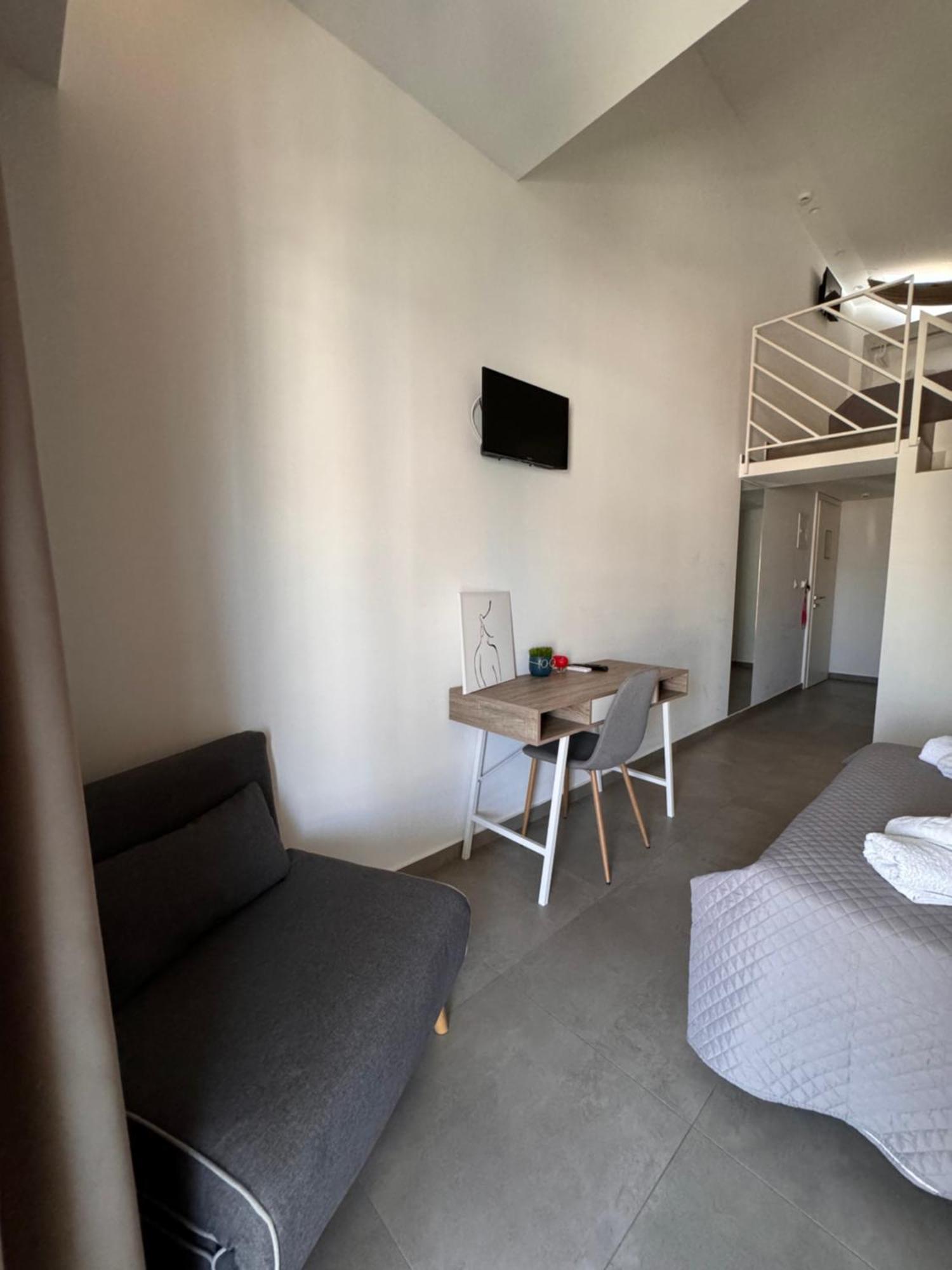 Villa Hara Suites Paralía Екстериор снимка